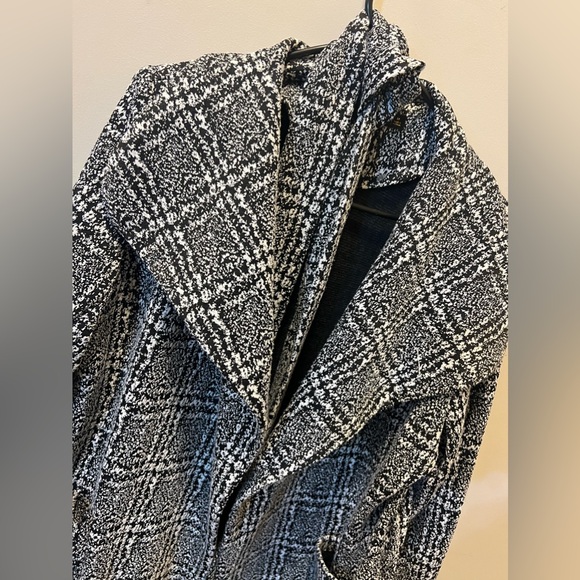 Fall Trench - Picture 2 of 5